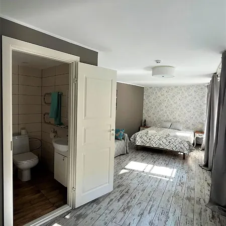 Godart Hotel 4*