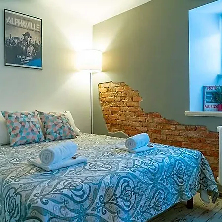 Godart Hotel