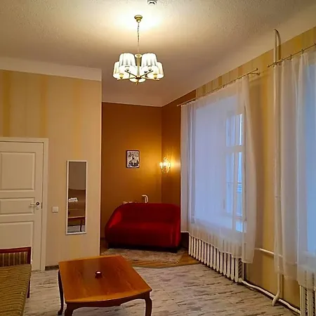 Hotel Godart 4*