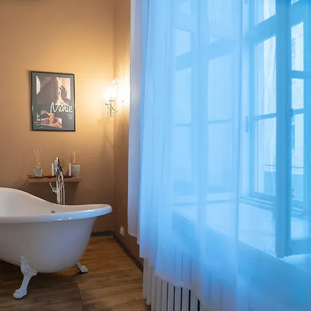 Ξενοδοχείο Godart 4*